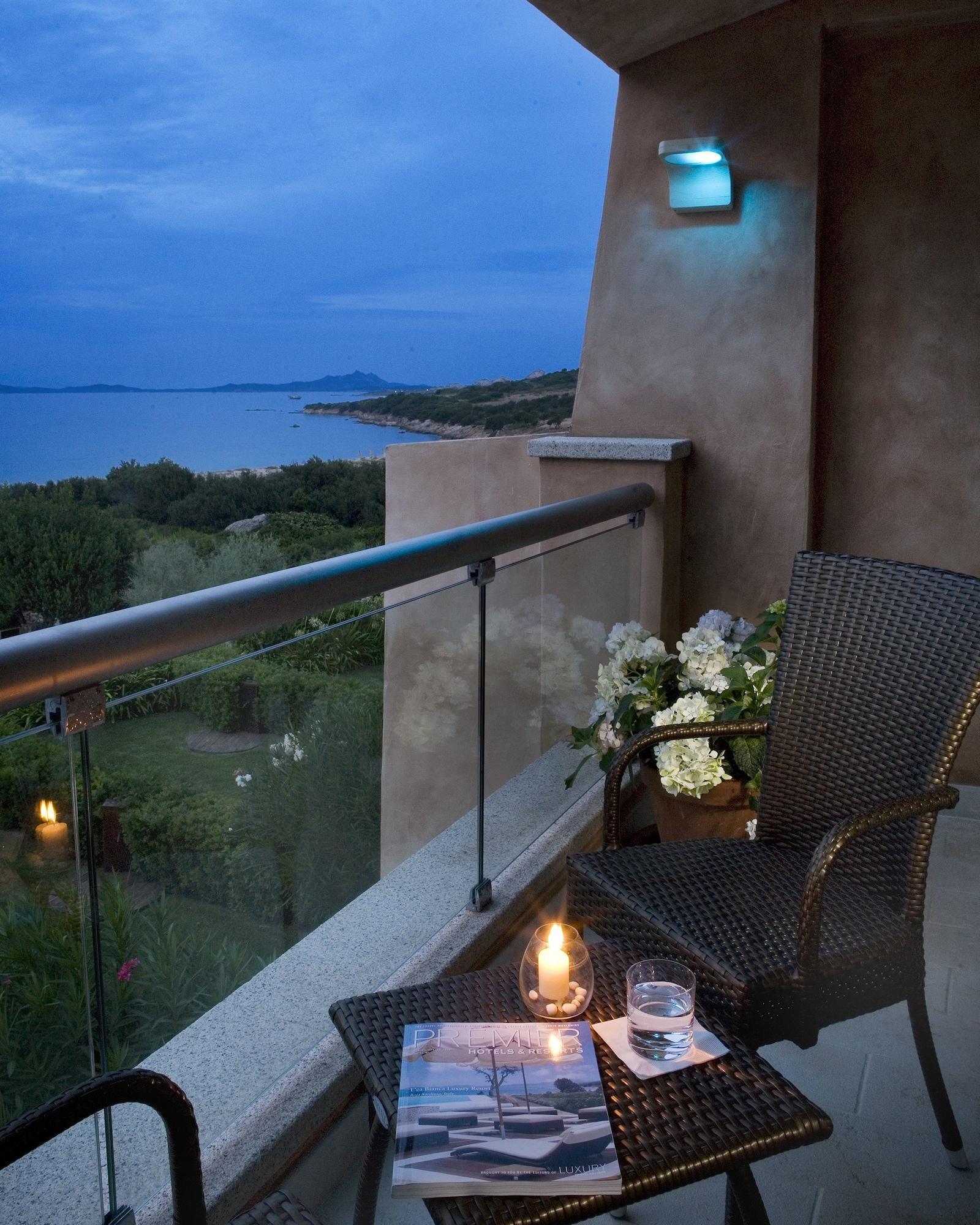 L'Ea Bianca Luxury Resort Baja Sardinia Exteriör bild