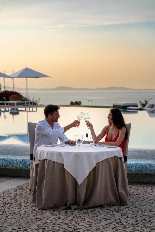 L'Ea Bianca Luxury Resort Baja Sardinia Exteriör bild