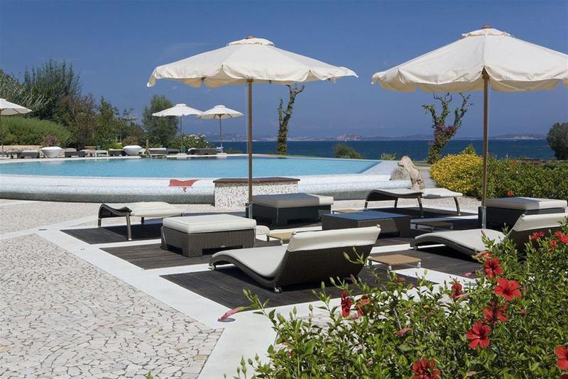 L'Ea Bianca Luxury Resort Baja Sardinia Exteriör bild